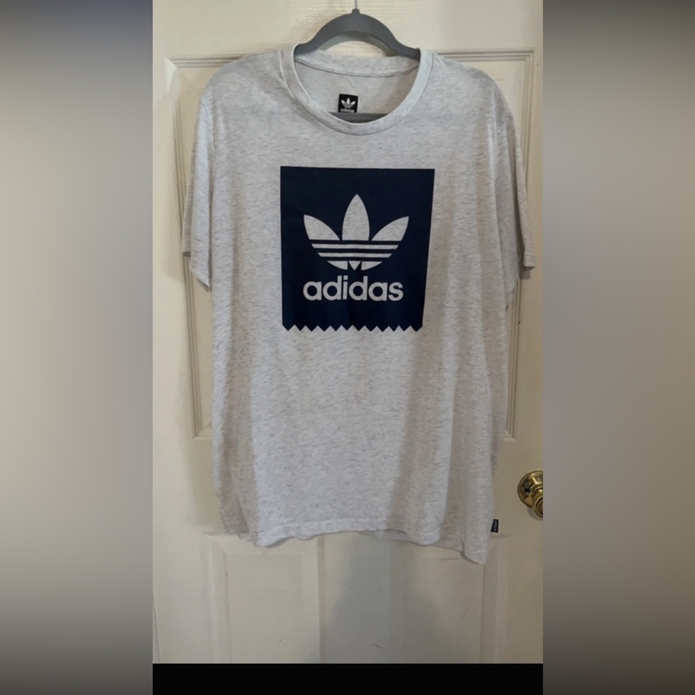 Adidas XXL shirt light gray sliver
